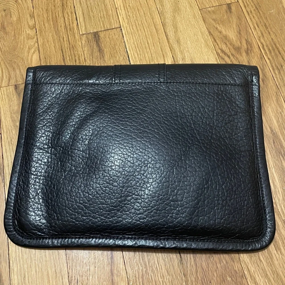 Juicy‎ Couture Black Leather Clutch Wristlet Wallet Pouch Fold Over ClaspBag